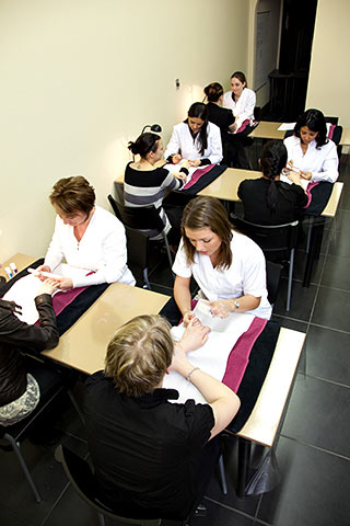nail-technology-2.jpg